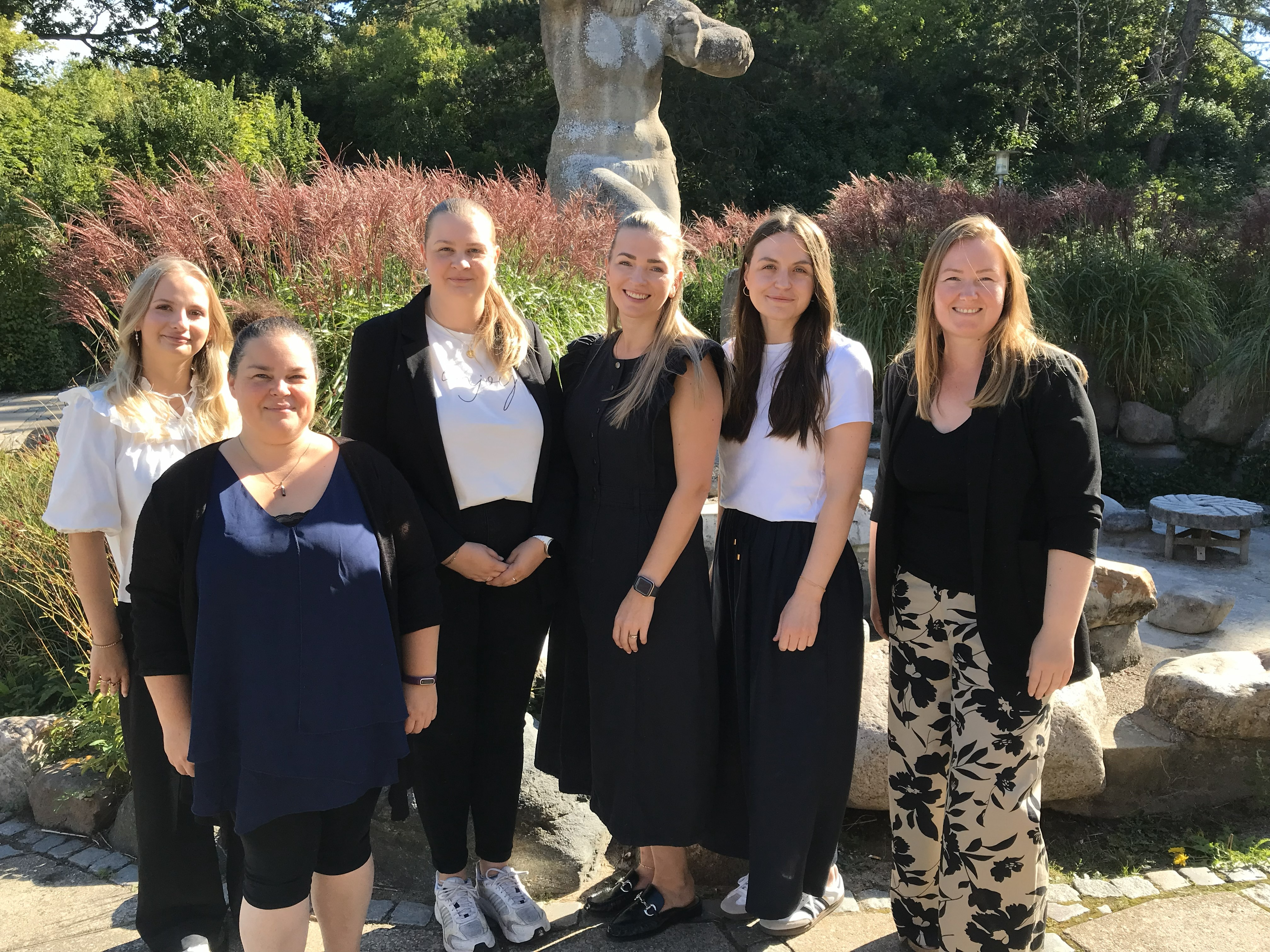 Billede af kontorelever