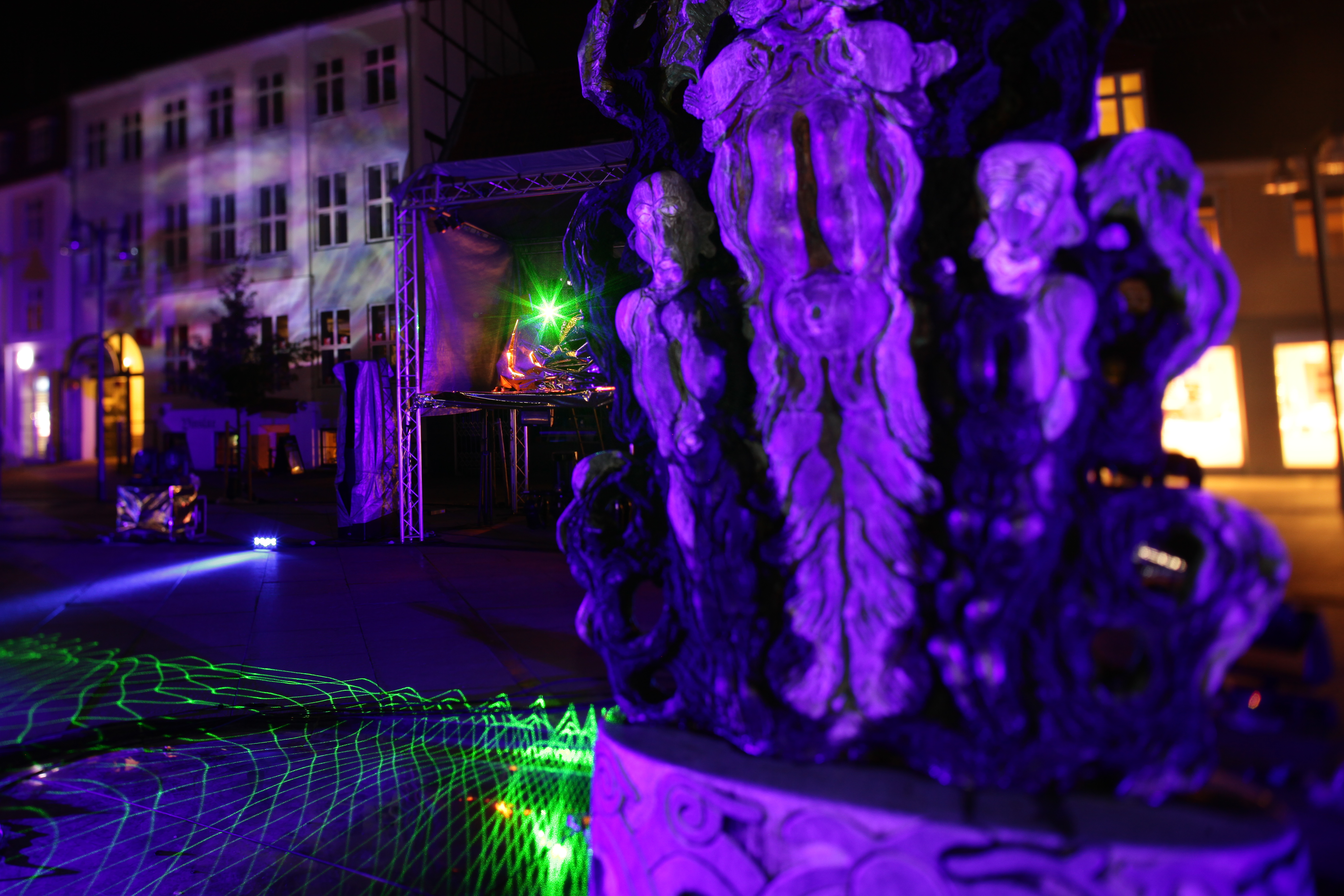 Skulpturen Slattenpatten, udført af Bjørn Nørgaard